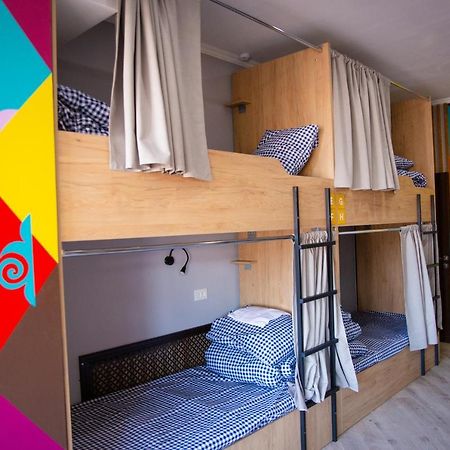 בישקק People Hostel מראה חיצוני תמונה