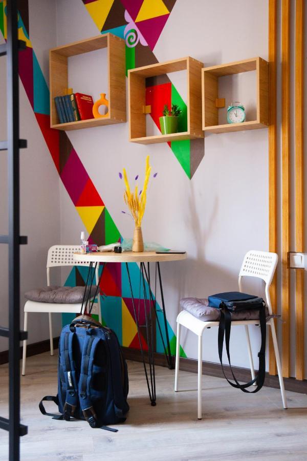 בישקק People Hostel מראה חיצוני תמונה